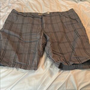 Cabela shorts‎